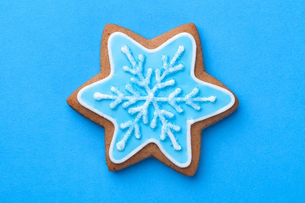 Beautiful Christmas Gingerbread Cookie Shape Star Snowflake Blue Background — Stock Photo, Image