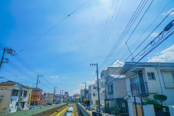 横浜天王町の街と青空 撮影場所 神奈川県横浜市 — ストック写真