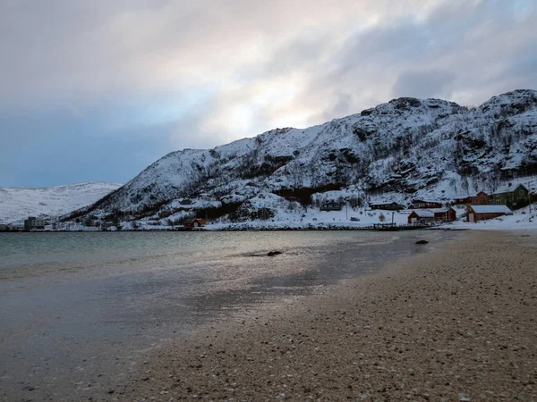 Prachtig Landschap Met Sneeuw Bergen — Stockfoto