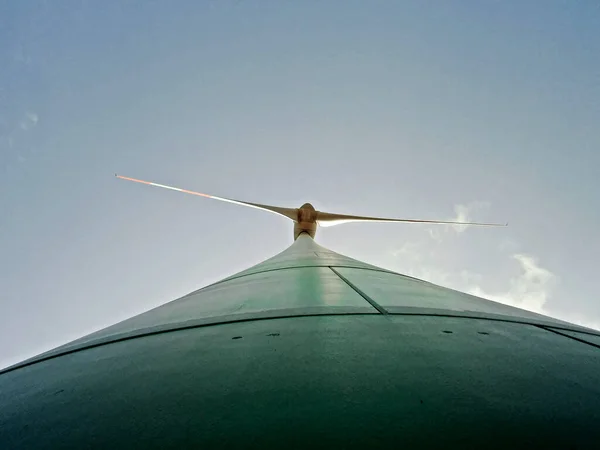 Turbina Eolica Nel Cielo — Foto Stock