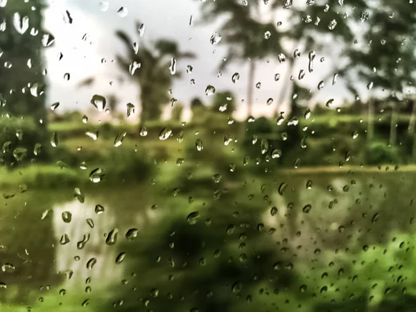 Pencereye Yağmur Damlaları — Stok fotoğraf
