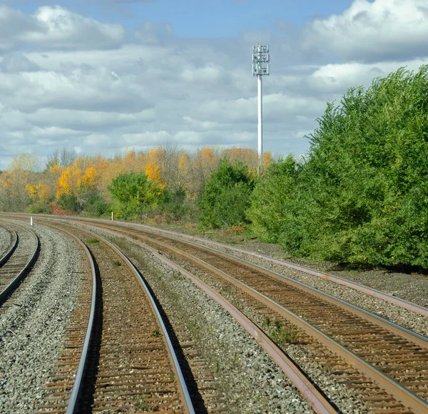 Sonbaharda Tren Rayları — Stok fotoğraf