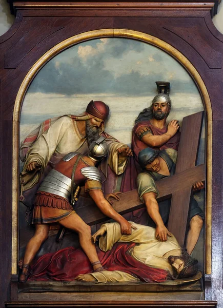 Křížové Cesty Ježíš Padá Potřetí Bazilika Posvátného Srdce Ježíše Záhřebu — Stock fotografie