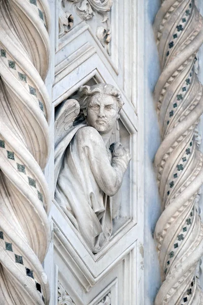 Angel Portal サンタ マリア フィオーレ大聖堂 花の聖マリア大聖堂 フィレンツェ イタリア — ストック写真