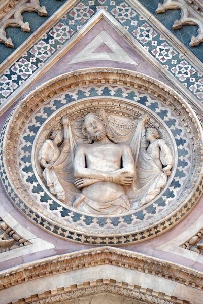 Wrapping Christ His Shroud Portal Side Wall Cattedrale Santa Maria — Stock Photo, Image