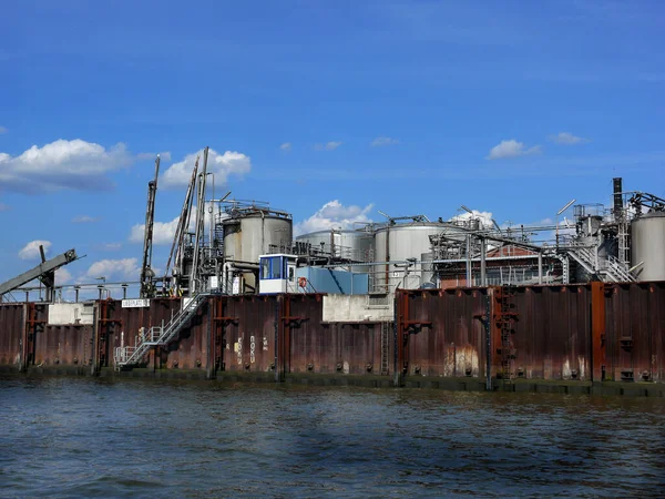 Refinería Petróleo Puerto Del Mar Báltico —  Fotos de Stock