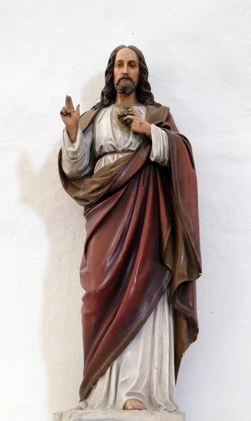 Figura Najświętszego Serca Jezusowego Kościele Marcina Martin Pod Okicem Chorwacja — Zdjęcie stockowe