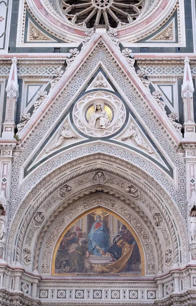 Mary Obklopen Florentských Umělců Obchodníci Humanisty Vpravo Portál Cattedrale Santa — Stock fotografie