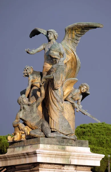 Staty Tanken Snidad Giulio Monteverde Monumentet Victor Emmanuel Venedigtorget Rom — Stockfoto
