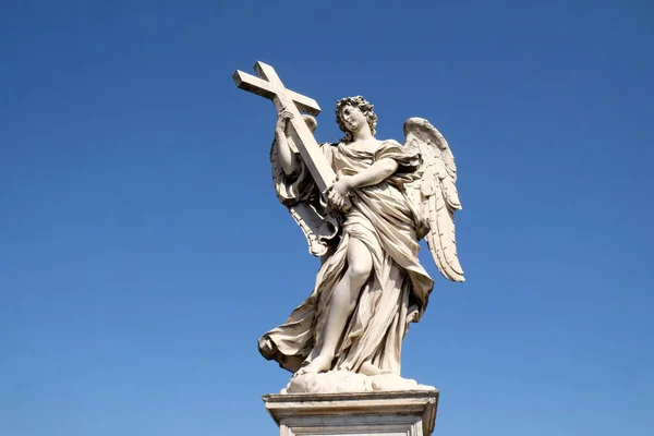 Estatua Ángel Con Cruz Por Ercole Ferrata Ponte Sant Angelo — Foto de Stock