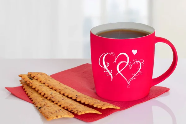 Valentinstag Hintergrund Mit Roter Kaffeetasse Mit Herzen Und Italienischem Gebäck — Stockfoto