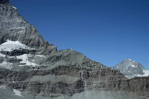 从Hoernlihuette的Trockener Steg和Matterhorn部分地区看风景 — 图库照片