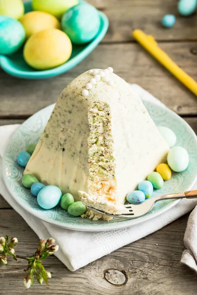 Pastel Cuajada Tradicional Ortodox Pascua Con Pistachos Postre Tradicional Queso — Foto de Stock