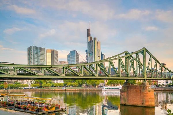 Veduta Dello Skyline Della Città Francoforte Germania Con Cielo Blu — Foto Stock