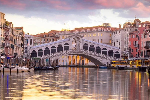 Городской Пейзаж Венеции Италии Восходе Солнца Гондолами — стоковое фото