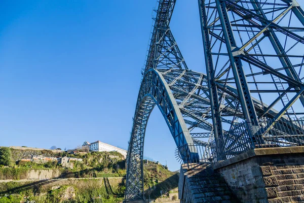バルセロナの橋は — ストック写真