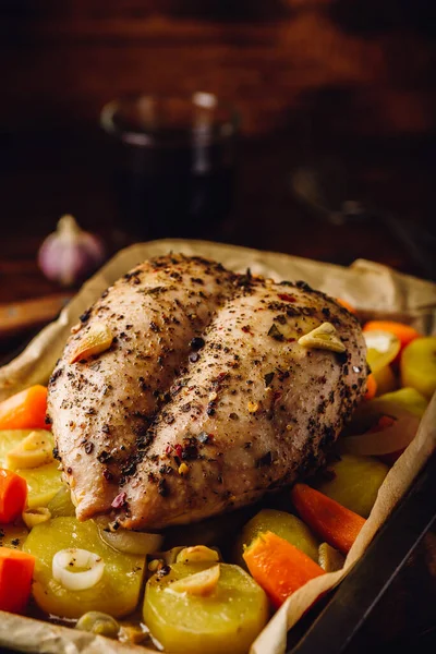 Seasoned Chicken Breast Baked Oven Vegetables Baking Sheet — Stock Photo, Image