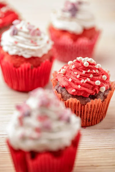 Cupcakes Natal Com Glacê Vermelho Branco — Fotografia de Stock