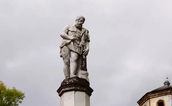 Baile Herculane Stad Rumänien Gamla Grunge Staty Monument — Stockfoto