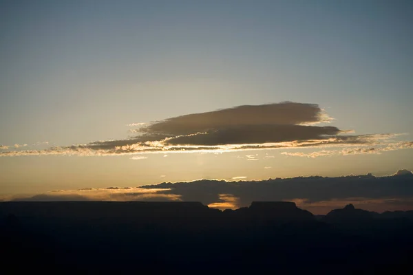 Krásný Západ Slunce Nad Horou — Stock fotografie