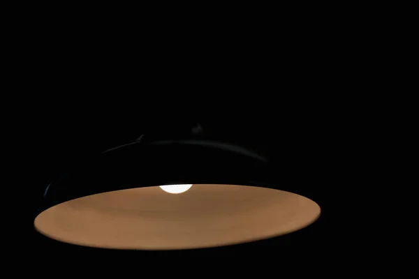 Lampe Auf Schwarzem Hintergrund — Stockfoto