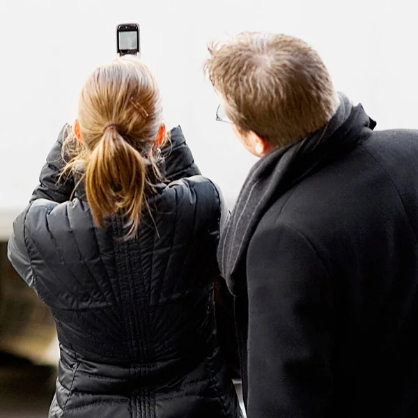 Young Couple Taking Photo Mobile Phone — Stock Photo, Image