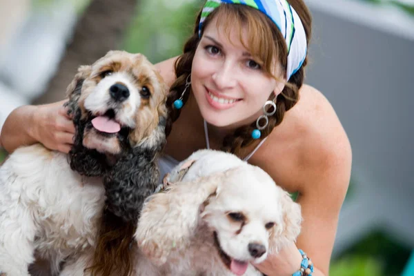 Young Woman Dog Park — Stock Photo, Image