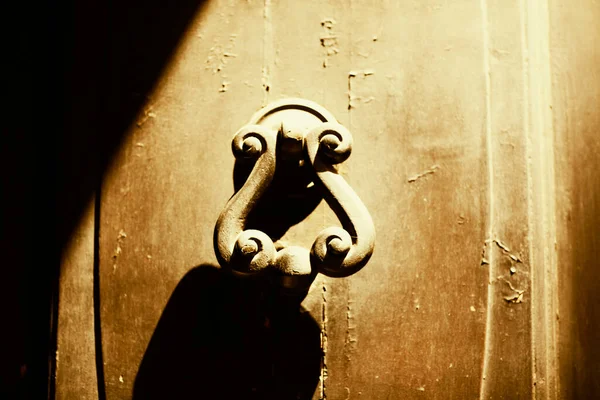 Old Wooden Door Handle — Stock Photo, Image