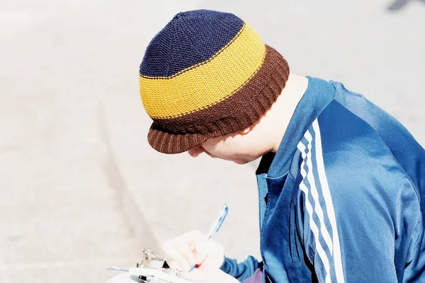 Boy Hat Scarf Park — Stock Photo, Image