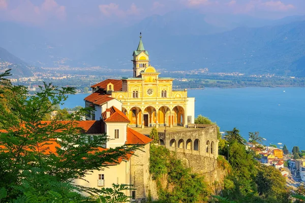 Vue Église Madonna Del Sasso Dessus Ville Locarno Lac Majeur — Photo