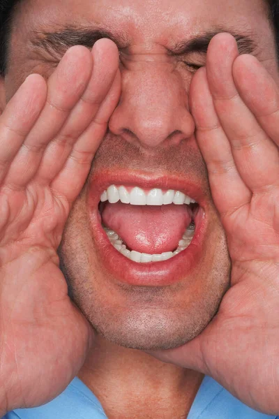 Nahaufnahme Eines Mannes Mit Zahnschmerzen — Stockfoto