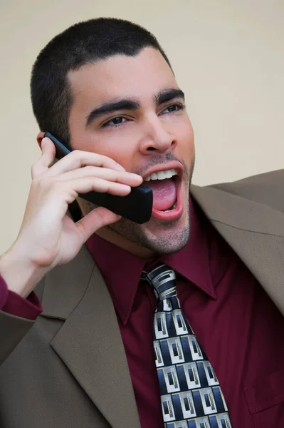 Retrato Joven Empresario Hablando Por Teléfono —  Fotos de Stock