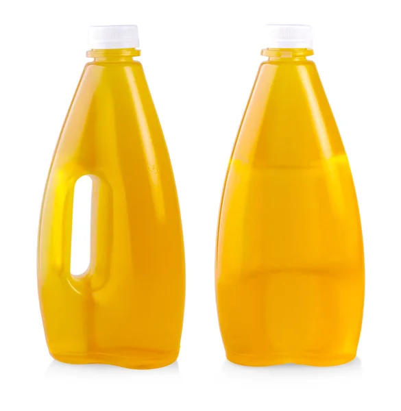 在白色背景上孤立的塑料瓶苹果汁 — 图库照片