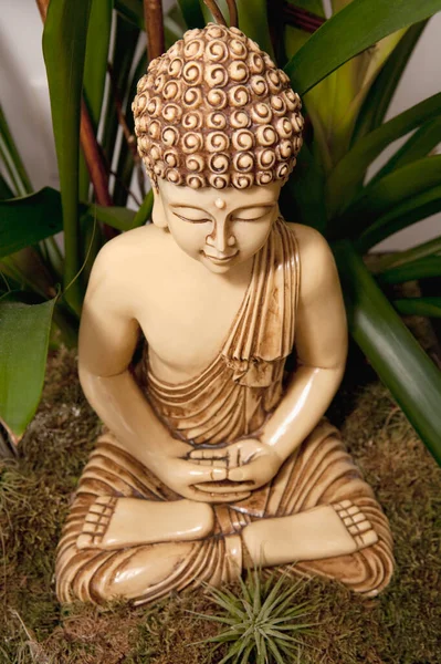 Статуя Будди Храмі — стокове фото