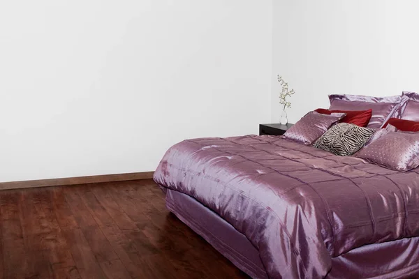 Moderne Slaapkamer Interieur Met Comfortabel Bed — Stockfoto