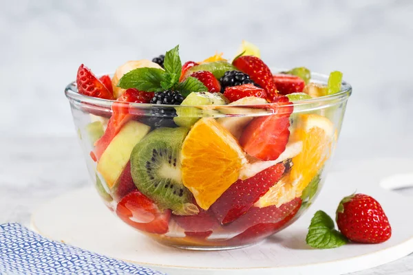 Healthy Fresh Fruit Salad Bowl Gray Background — Stock Photo, Image