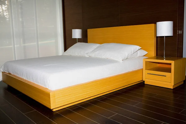 Біла Зручна Подушка Прикрасі Ліжка Готельному Номері — стокове фото