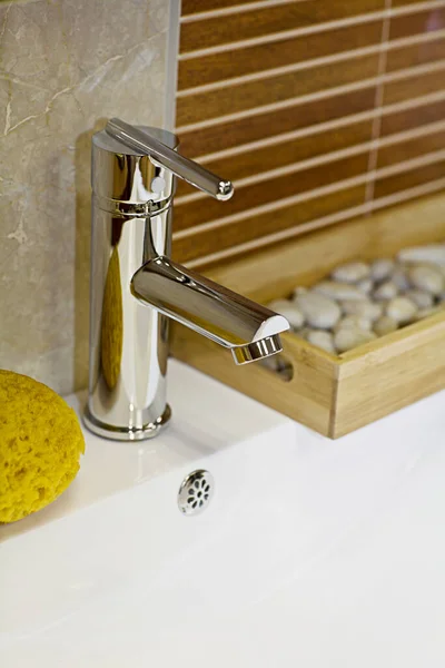 Cuarto Baño Con Grifo Lavabo — Foto de Stock