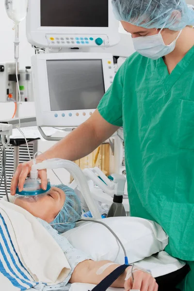 Operatiekamer Voor Vrouwelijke Chirurg Met Patiënt Ziekenhuis — Stockfoto