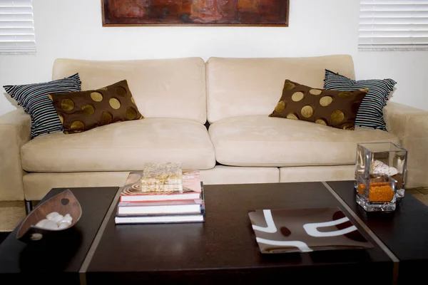 Salon Moderne Intérieur Avec Canapé Chaises — Photo