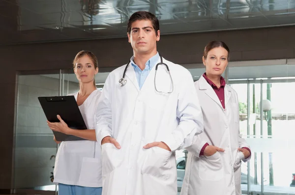 Група Лікарів Медсестер Задньому Плані — стокове фото