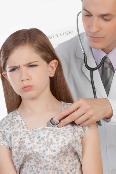 Medico Che Esamina Mano Paziente — Foto Stock