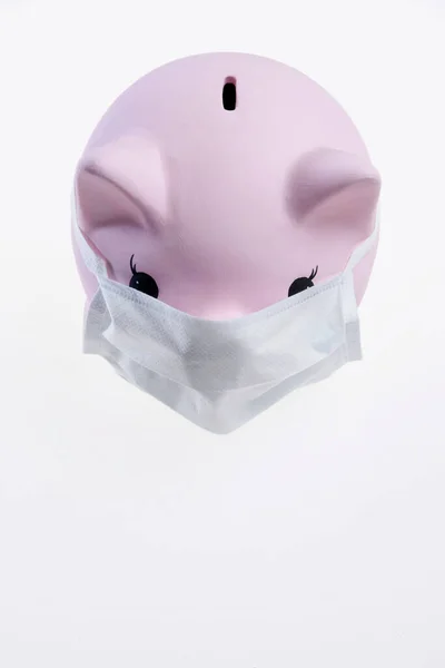 Spargris Bank Med Skyddande Mask Vit Bakgrund — Stockfoto