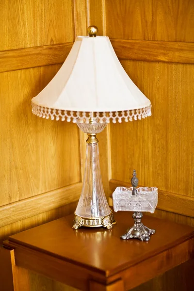 Vintage Lamp Wooden Table — Stock Photo, Image