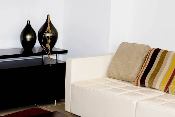 Belos Travesseiros Luxo Decoração Sofá Sala Estar Interior — Fotografia de Stock