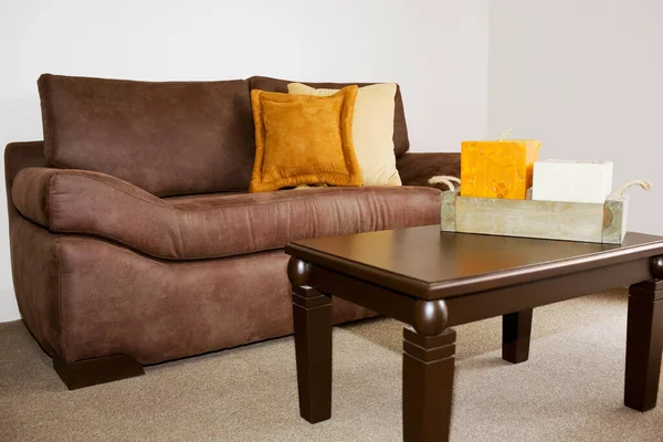 Sofa Mit Kissen Auf Der Couch Wohnzimmer — Stockfoto