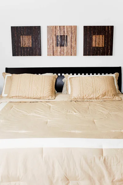 Travesseiro Branco Decoração Cama Interior Quarto — Fotografia de Stock