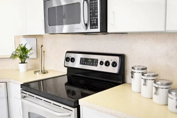 Moderne Keuken Met Apparatuur Oven — Stockfoto