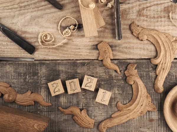 Wooden Blocks Year 2021 Carved Oak Decorative Elements Rustic Workbench — Stock Photo, Image