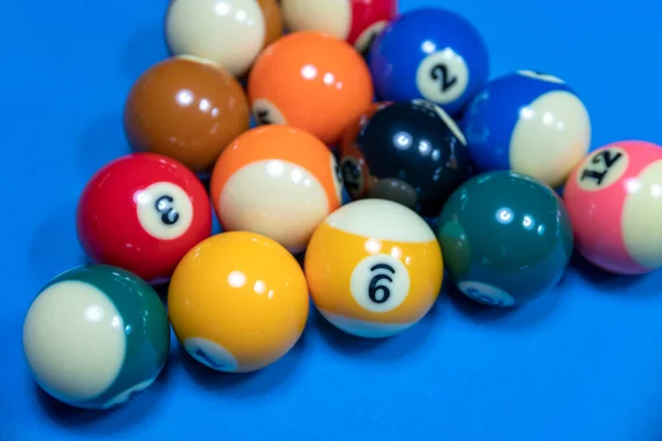 Biljartballen Een Blauwe Achtergrond — Stockfoto